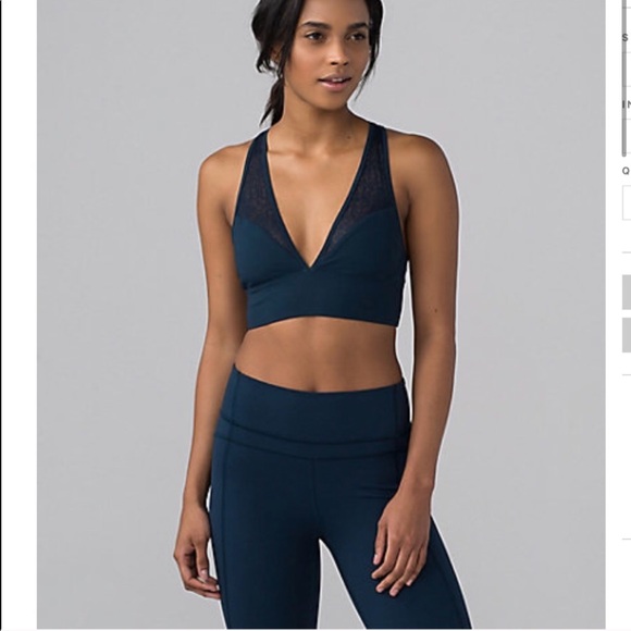 Lululemon• twist and train lace insert sports bra - Picture 7 of 8